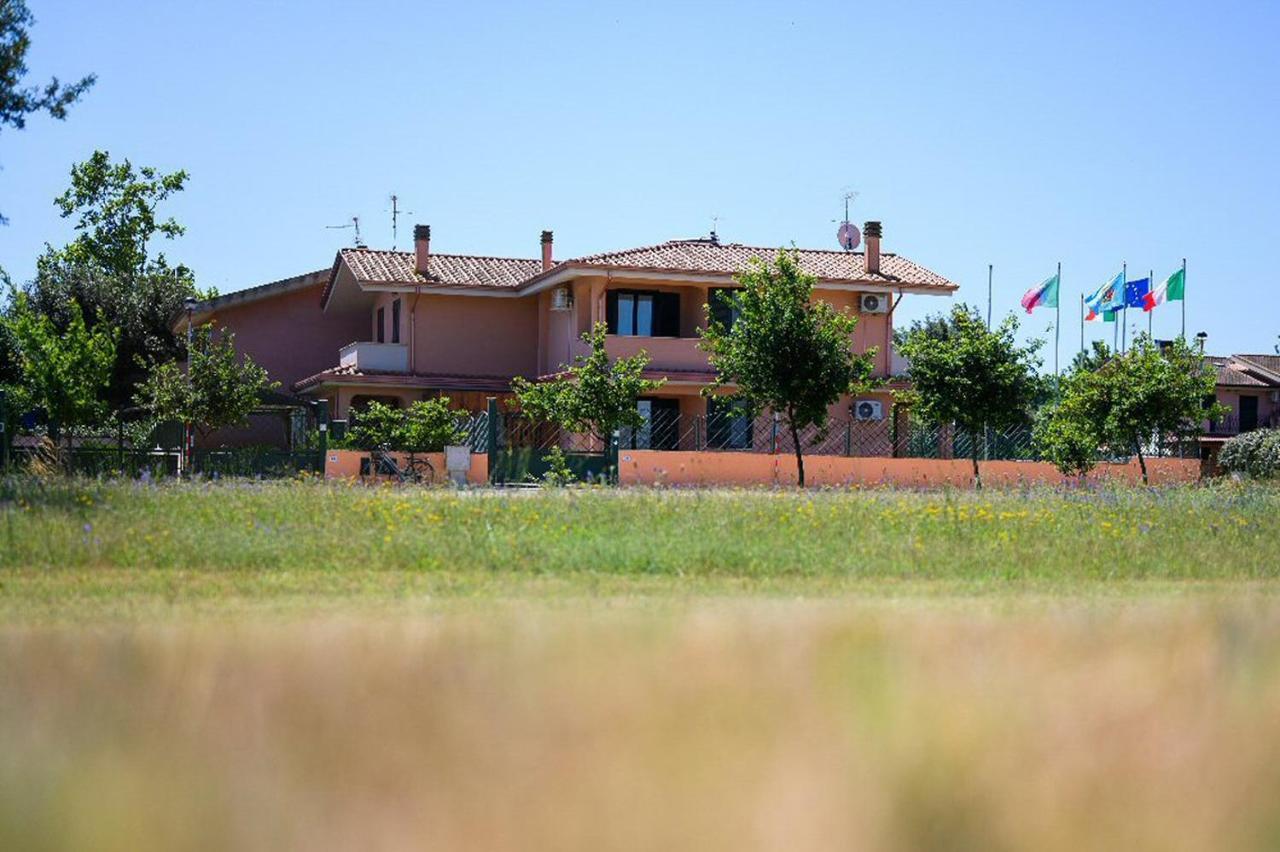 La Lanterna Del Borgo Bed & Breakfast Borgo san Donato  Exterior photo